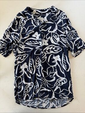 Thread Wave Navy and White Floral Short-Sleeve Button-Down Shirt